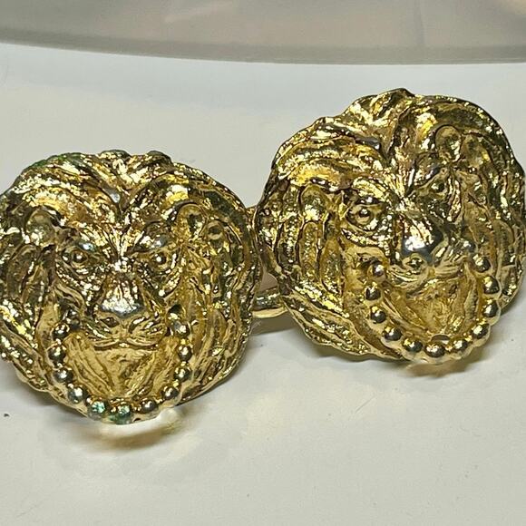 Vintage 1974 Gold Tone Heraldic Lion Head Ring Detail Statement Belt Buckles - Picture 4 of 9